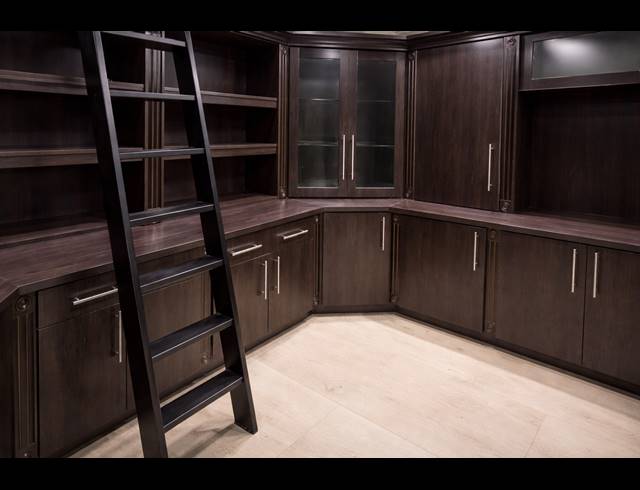 5 BEDROOM HOUSE FOR SALE IN BLUE SADDLE RANCHES